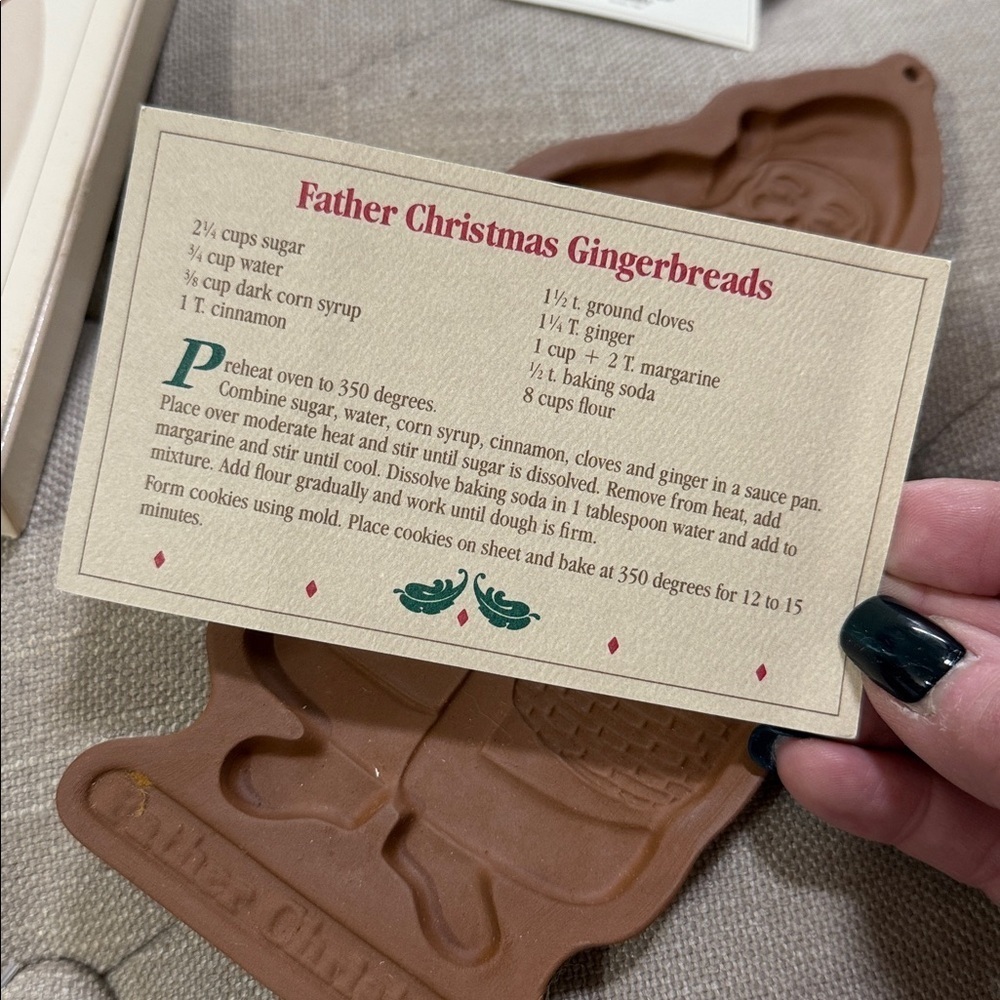 Longaberger 1990 Vintage Father Christmas Limited Addition Cookie Mold with Box - Picture 6 of 12